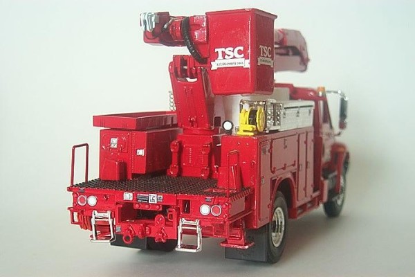 First Gear 4400 International Bucket Truck