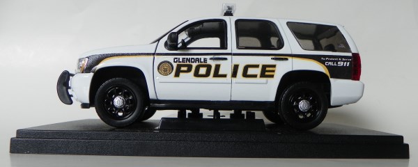 Welly Model Police Car Ford Explorer