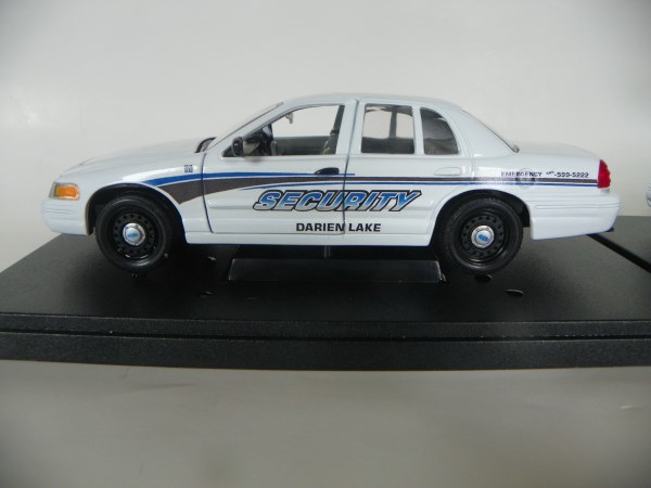 Welly Crown Vic Police Car