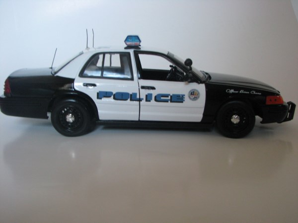 Welly Crown Vic Police Car